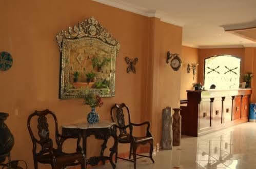 Mahadria Hotel Serang Eksteriør billede